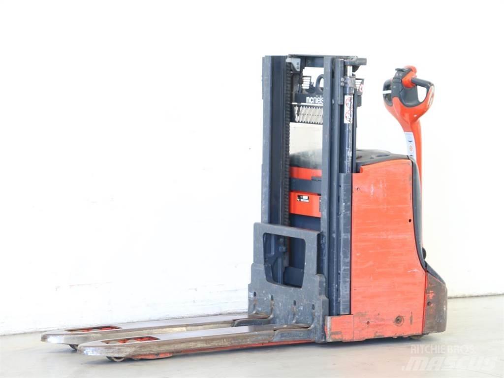 Linde D08/1160-00 Stapelaar meeloop