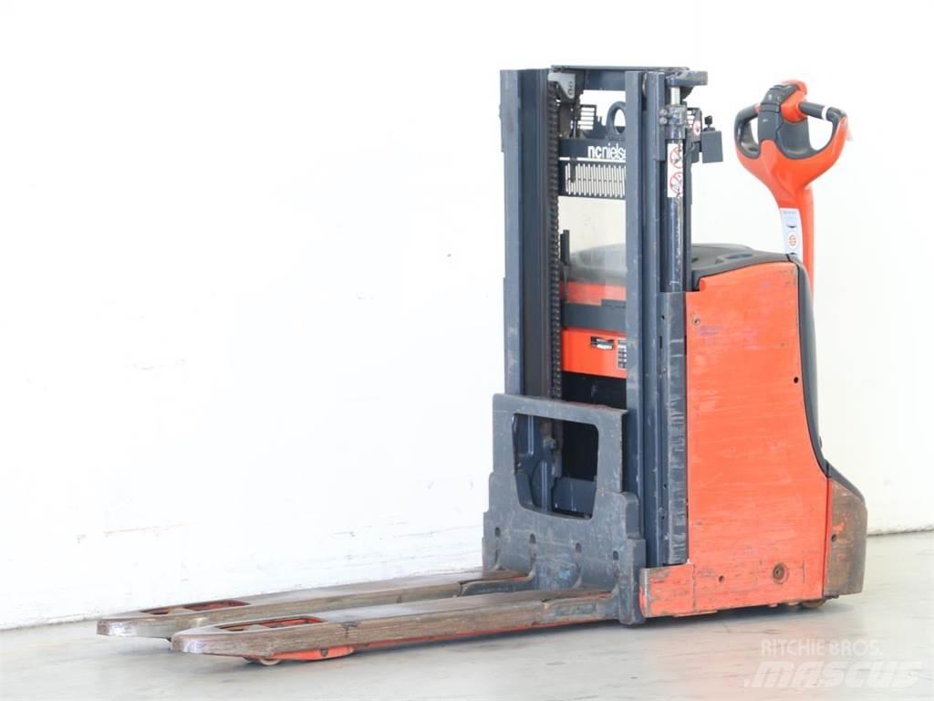 Linde D08/1160-00 Stapelaar meeloop