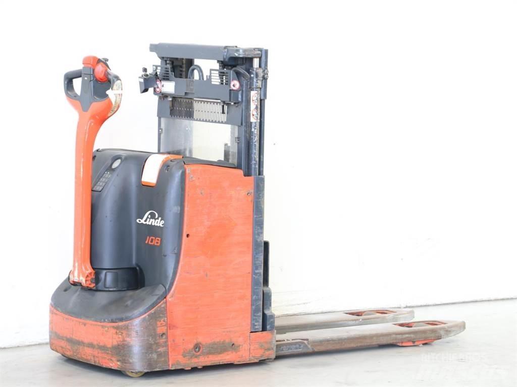 Linde D08/1160-00 Stapelaar meeloop