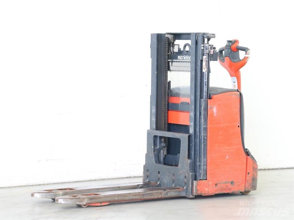 Linde D08/1160-00 Stapelaar meeloop