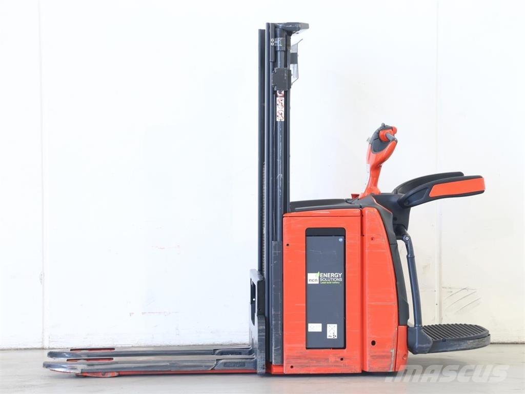 Linde D12AP/1173-01 Stapelaar meeloop