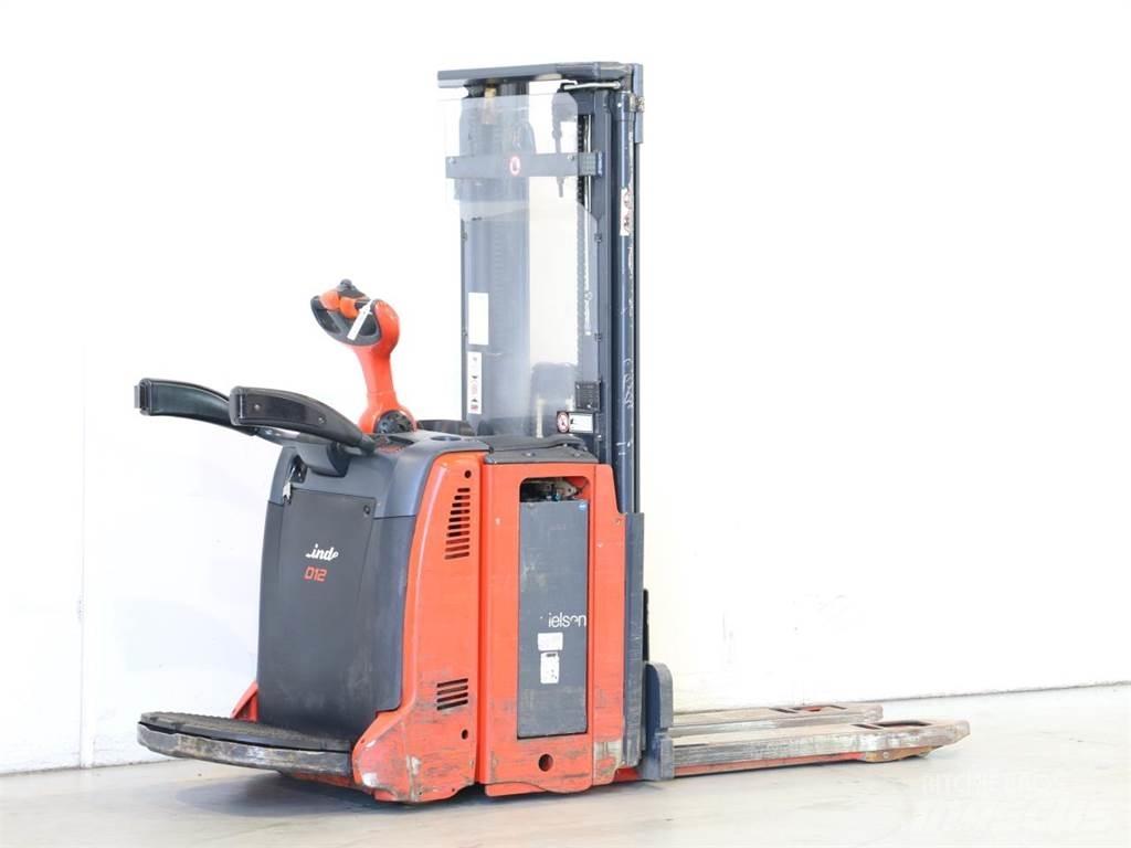 Linde D12AP/133 Stapelaar meeloop