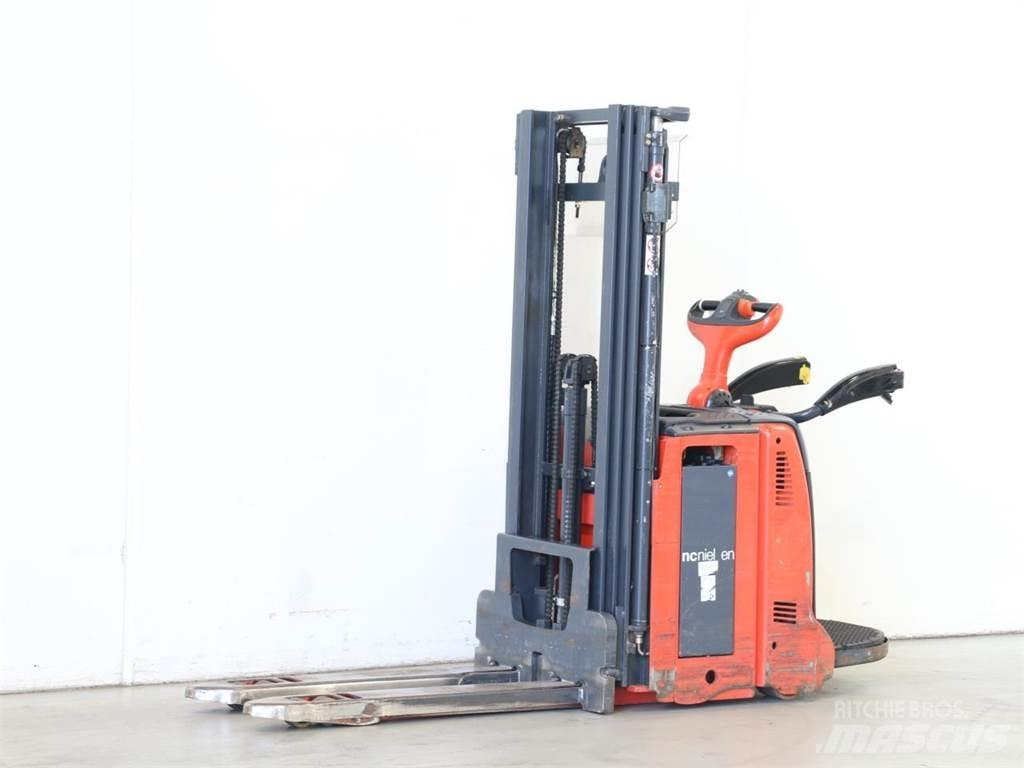 Linde D12AP/133 Stapelaar meeloop