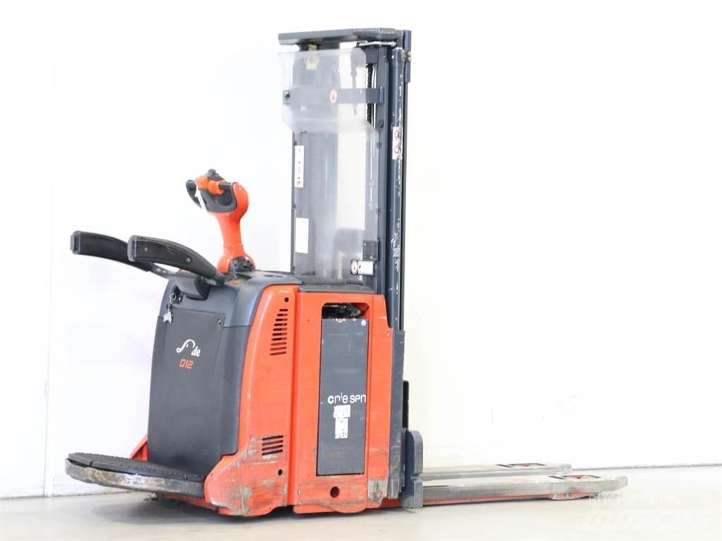 Linde D12AP/133 Stapelaar meeloop