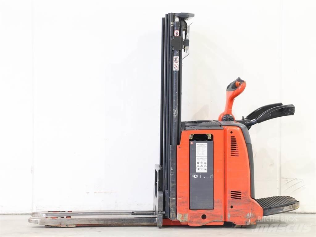 Linde D12AP/133 Stapelaar meeloop