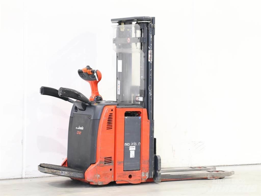 Linde D12AP/133 Stapelaar meeloop