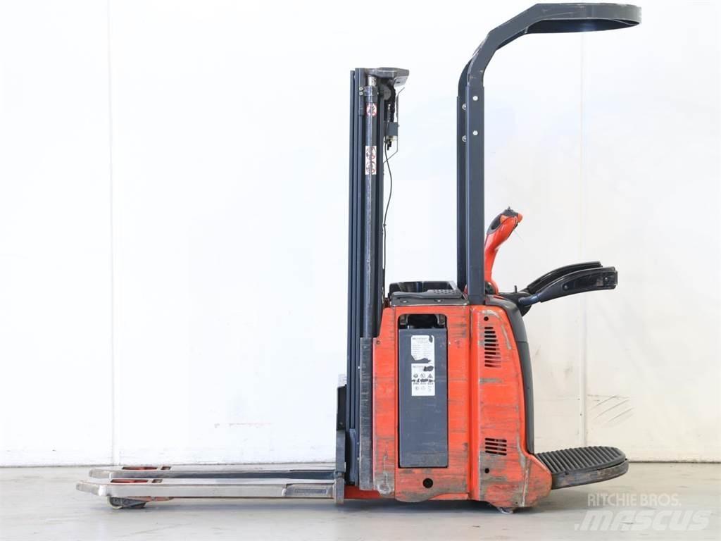 Linde D12AP/133-00 Stapelaar meeloop