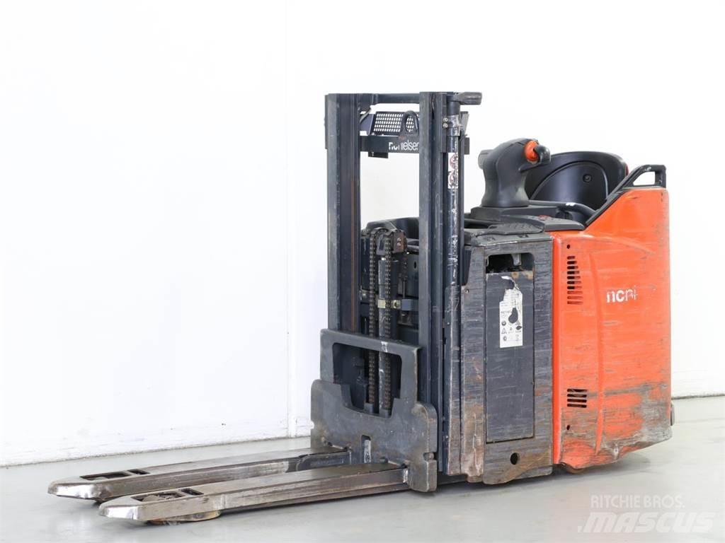Linde D12HPSP/133 Stapelaar meeloop