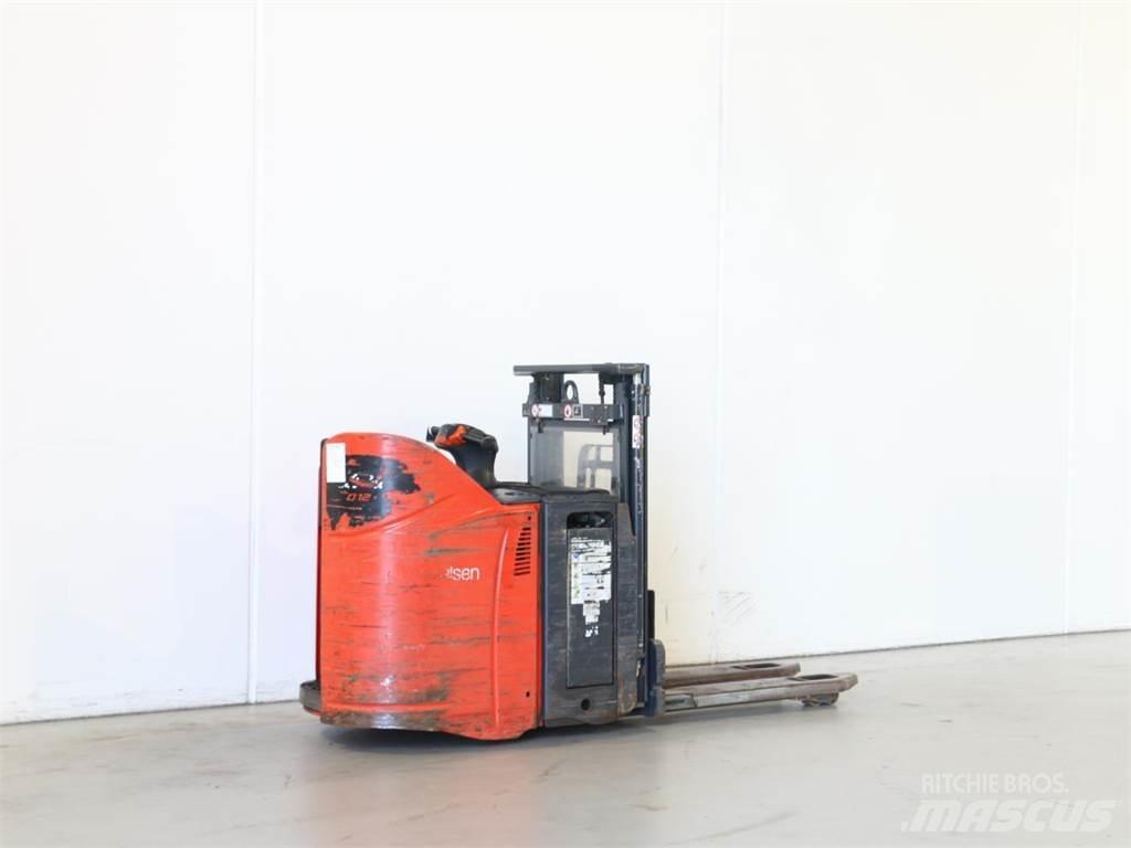 Linde D12SP/133 Stapelaar meeloop