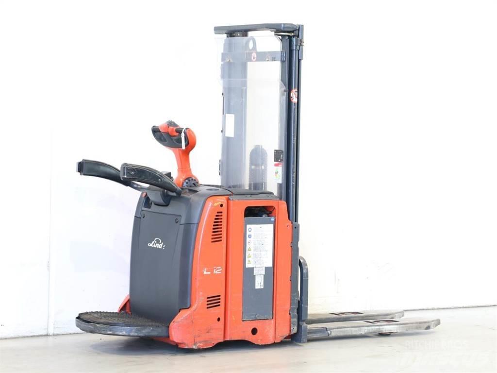 Linde L12AP/133 Stapelaar meeloop