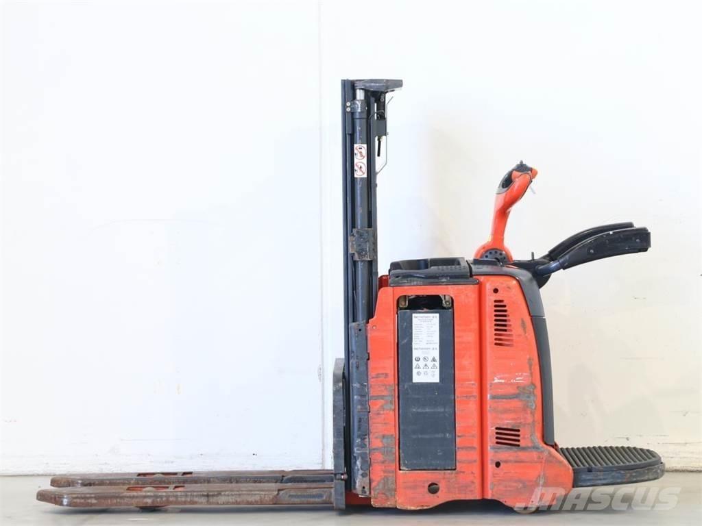Linde L12AP/133 Stapelaar meeloop