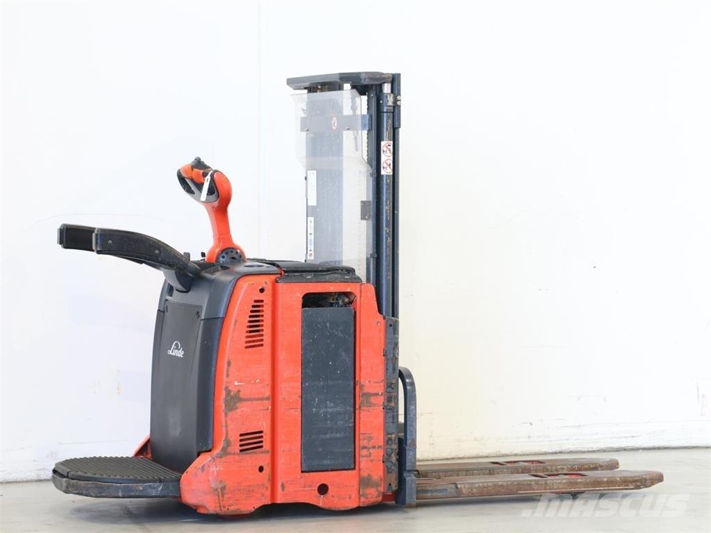 Linde L12AP/133 Stapelaar meeloop