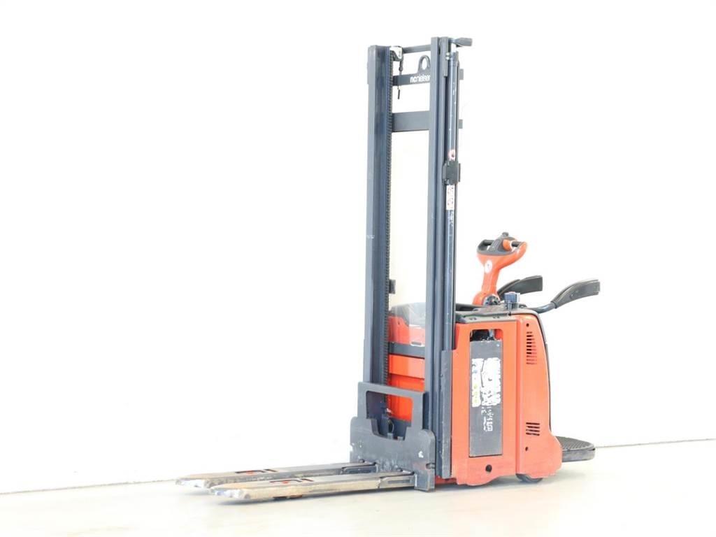 Linde L12AP/133-00 Stapelaar meeloop