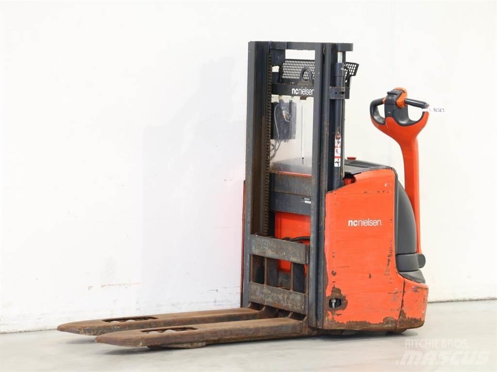 Linde L12I/1172 Stapelaar meeloop