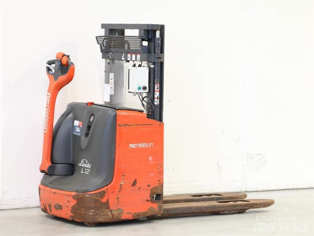 Linde L12I/1172 Stapelaar meeloop