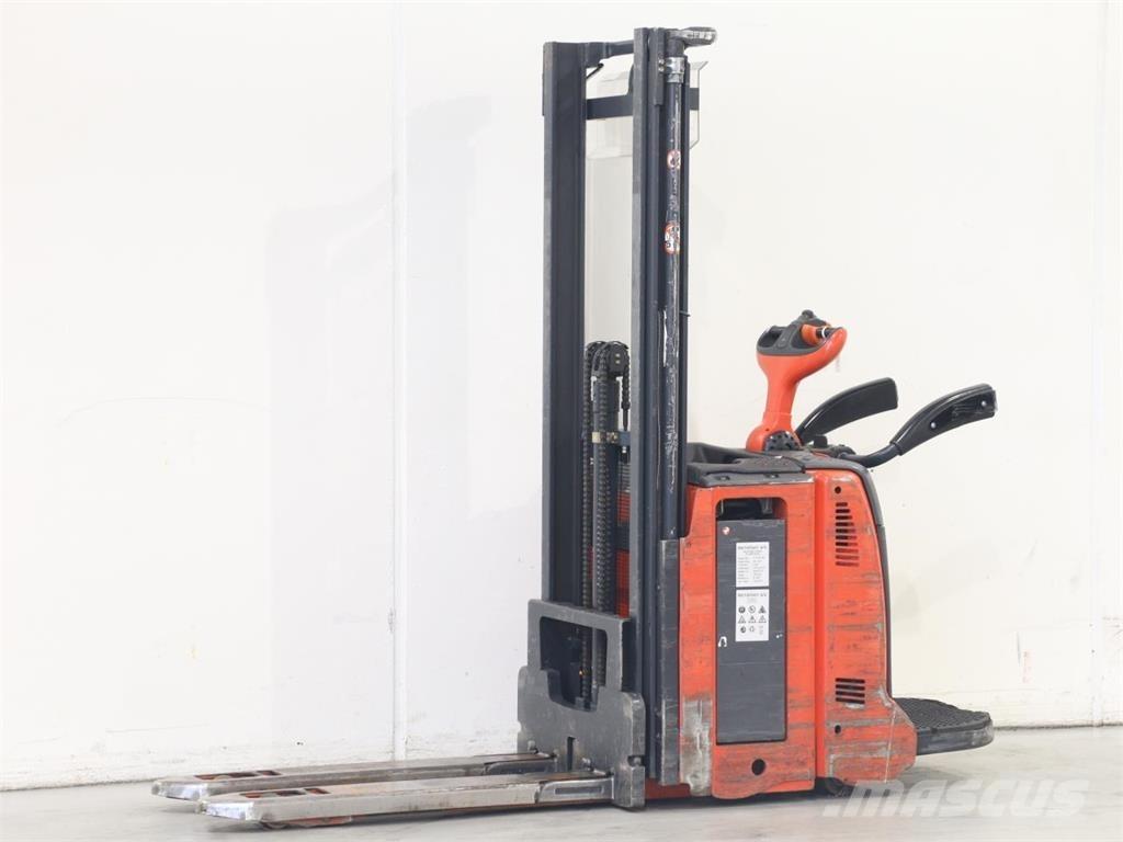 Linde L12LAP/133 Stapelaar meeloop