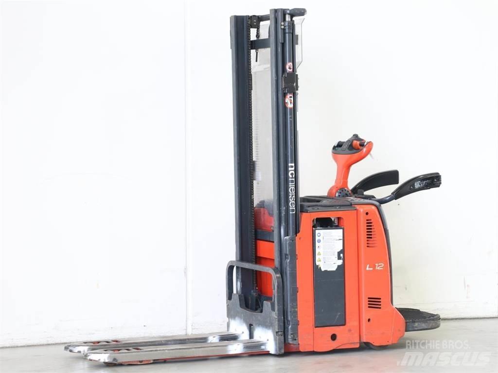 Linde L12LAP/133 Stapelaar meeloop