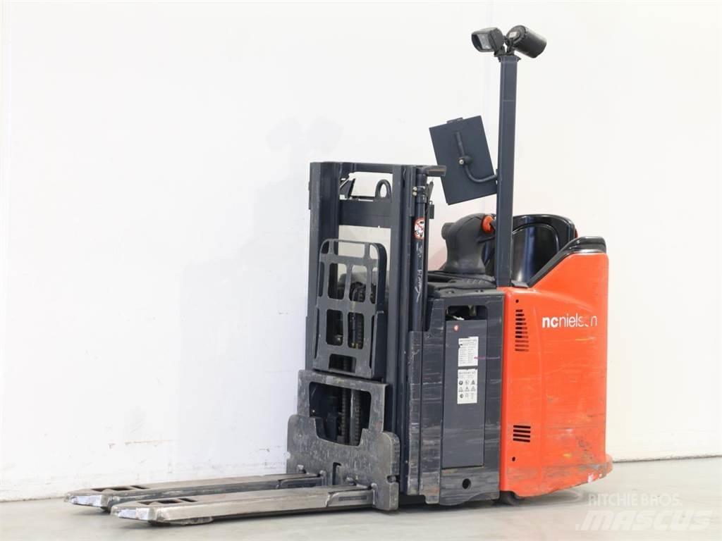 Linde L12LSP/133 Stapelaar meeloop