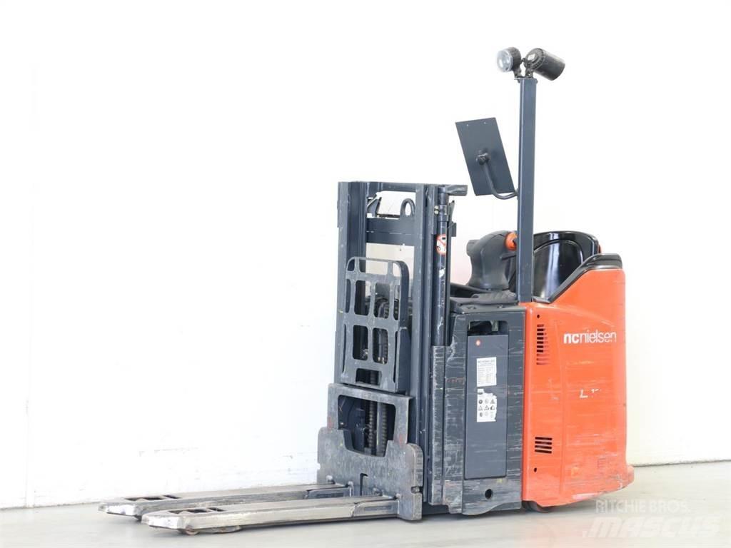 Linde L12LSP/133 Stapelaar meeloop