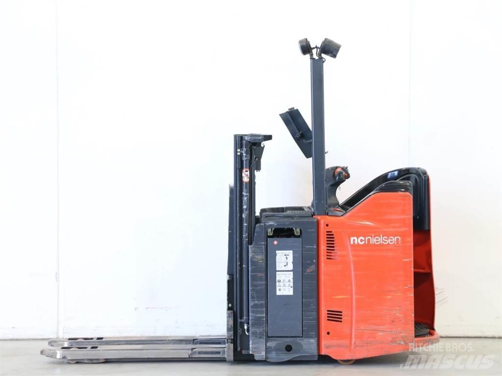 Linde L12LSP/133 Stapelaar meeloop