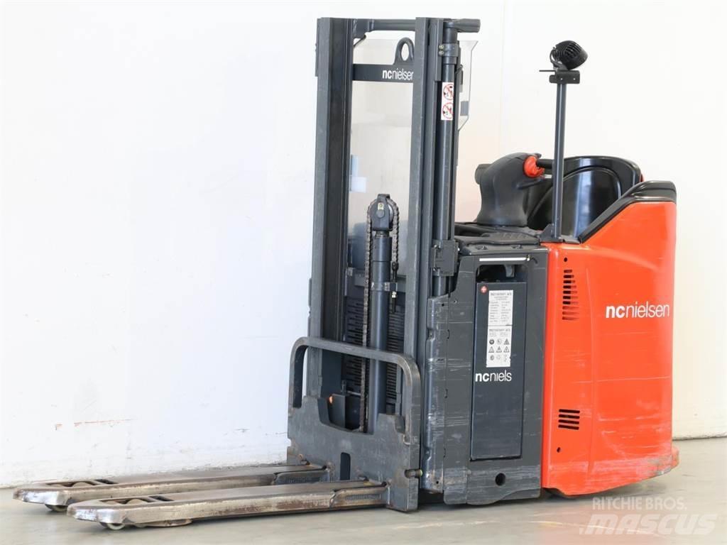 Linde L12LSP/133 Stapelaar meeloop