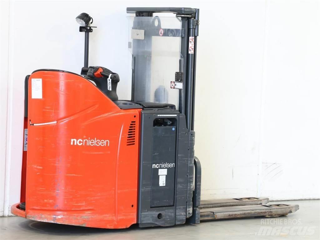 Linde L12LSP/133 Stapelaar meeloop
