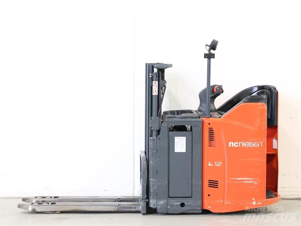 Linde L12LSP/133 Stapelaar meeloop