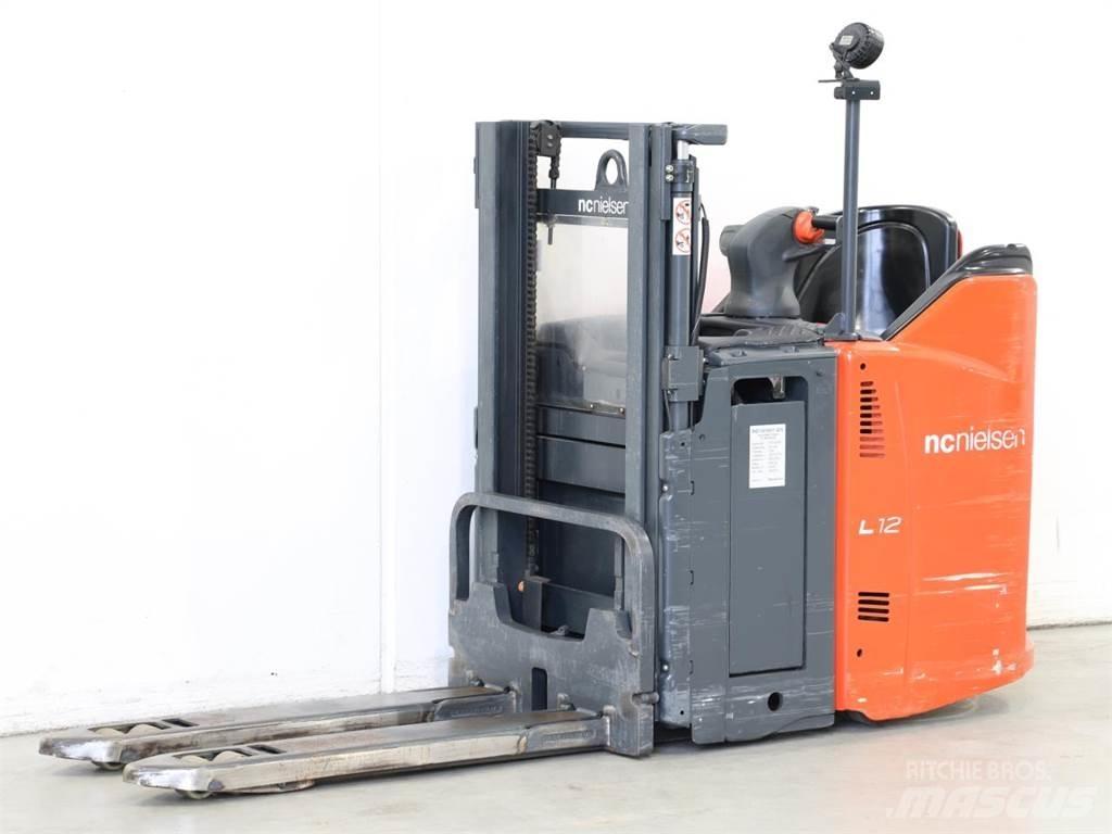 Linde L12LSP/133 Stapelaar meeloop