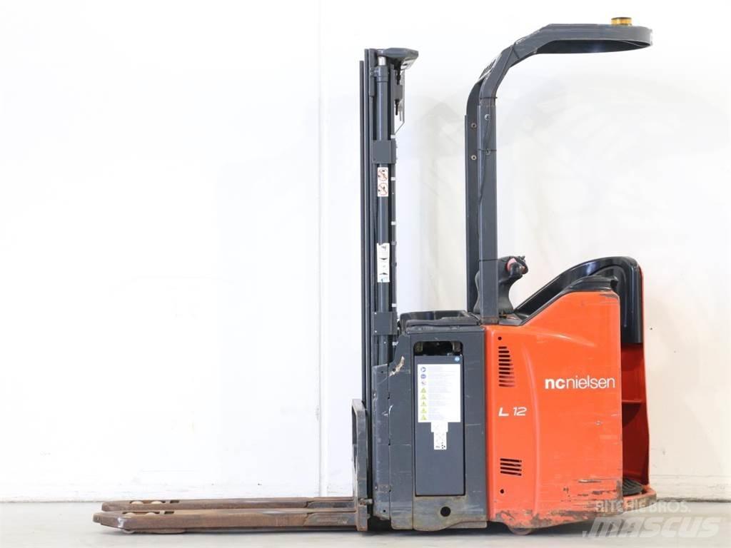 Linde L12LSP/133 Stapelaar meeloop
