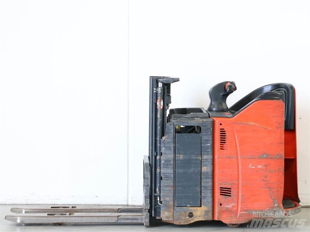 Linde L12SP/133 Stapelaar meeloop