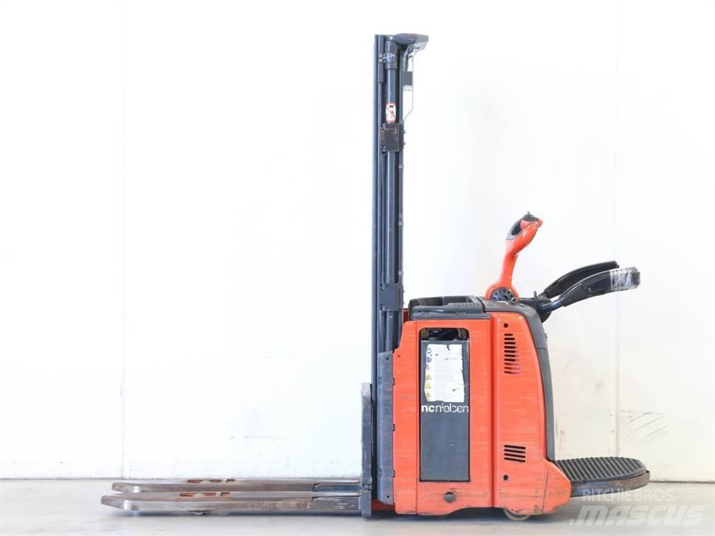 Linde L14AP/133 Stapelaar meeloop
