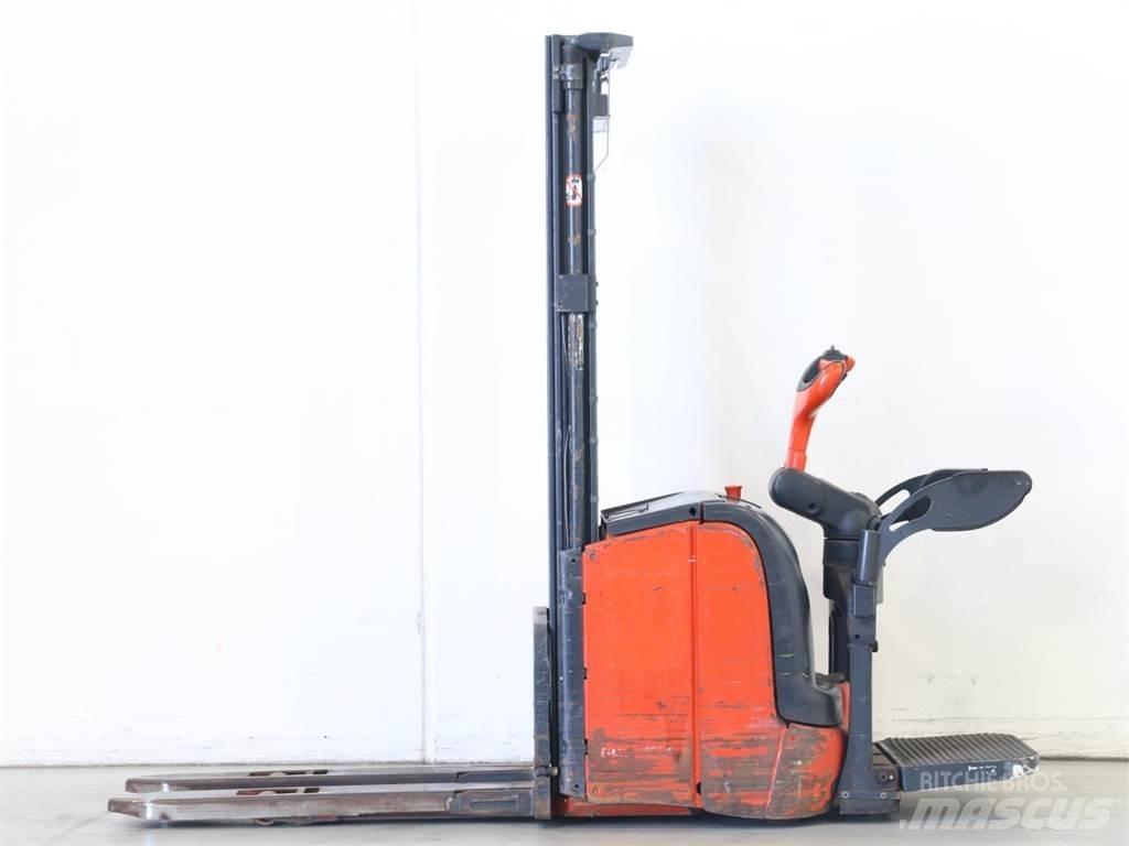 Linde L14API/372 Stapelaar meeloop