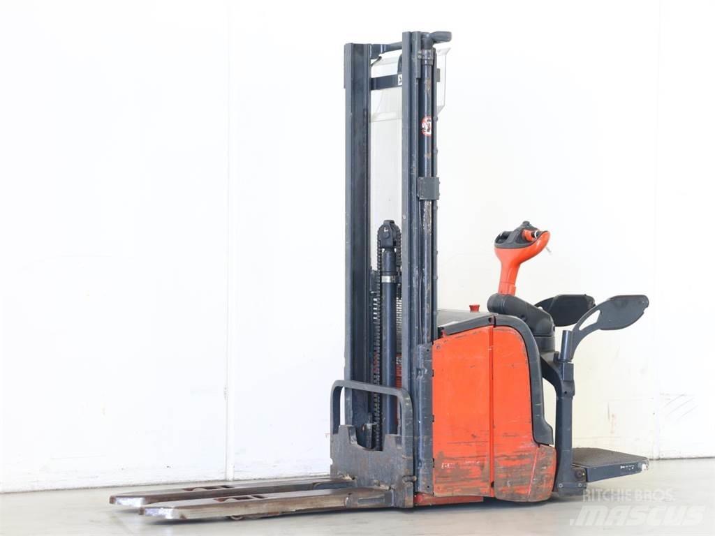 Linde L14API/372 Stapelaar meeloop