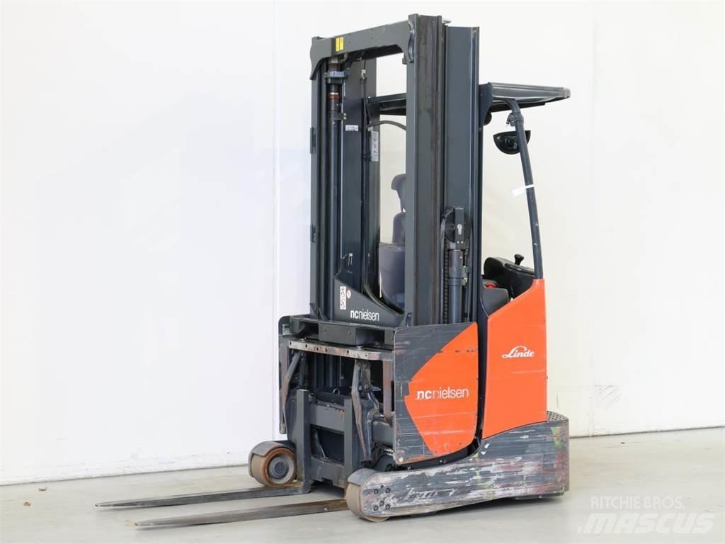 Linde R14X/116 Reachtruck voor hoog niveau