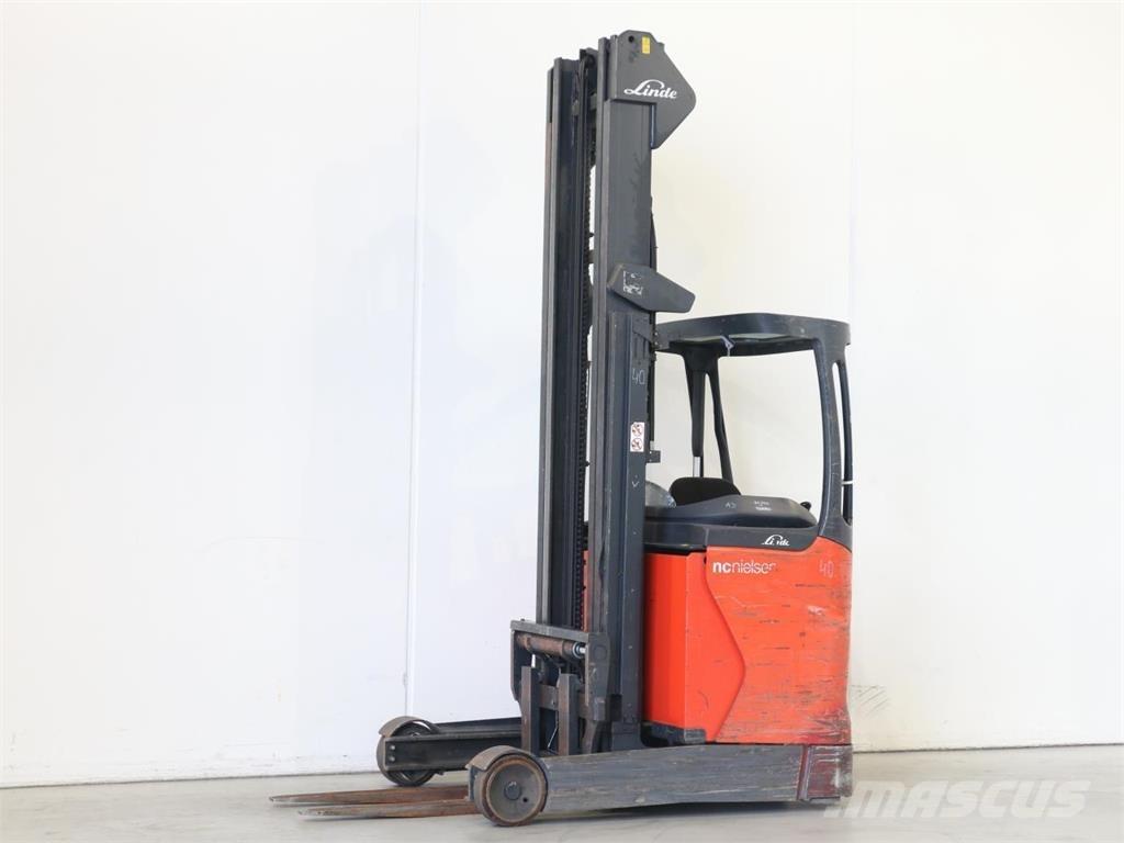Linde R16/1120 Reachtruck voor hoog niveau