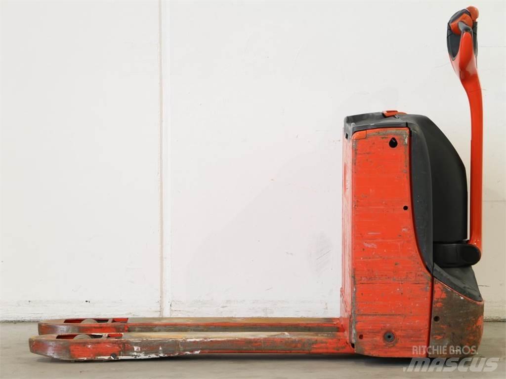 Linde T16/1152 Stapelaar meeloop