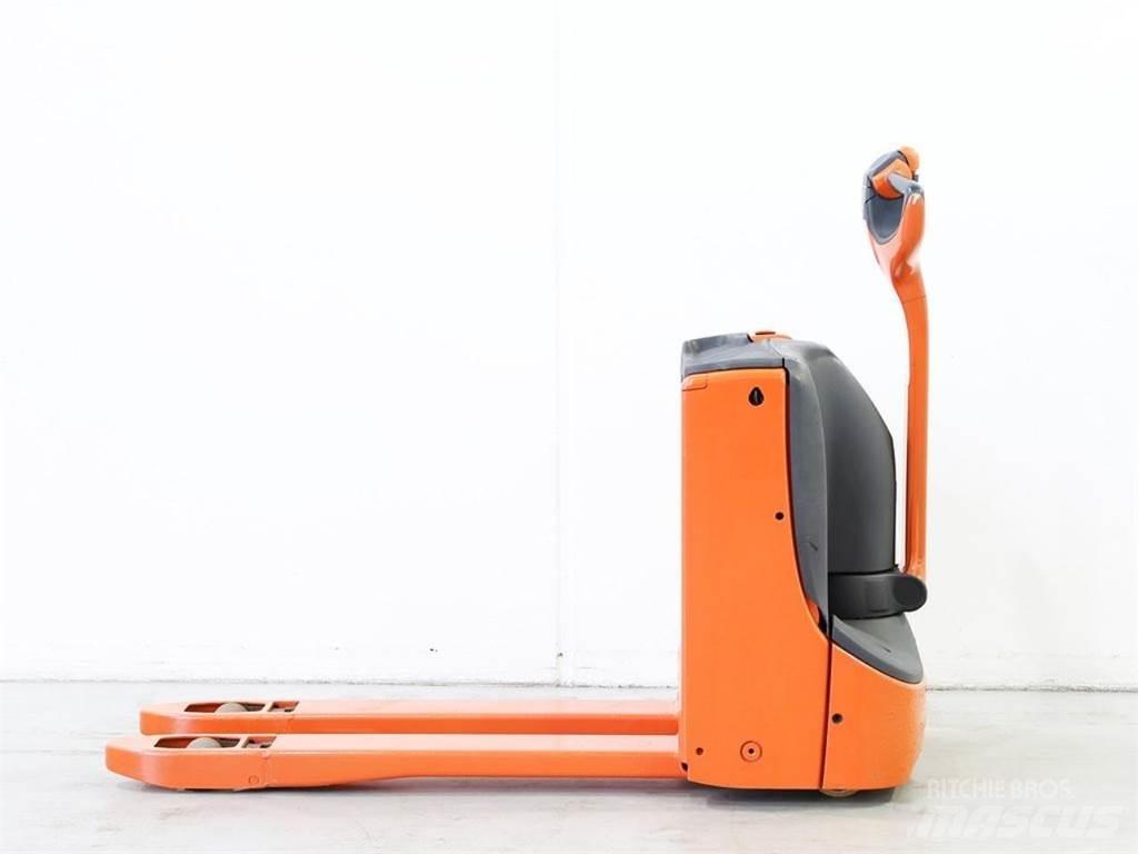 Linde T16/1152 Stapelaar meeloop