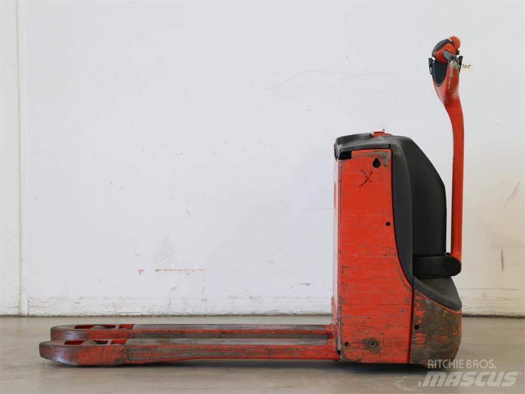 Linde T16/1152 Stapelaar meeloop