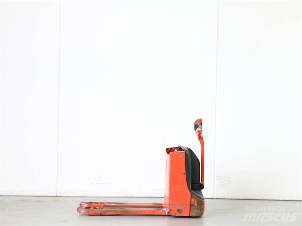 Linde T16/1152 Stapelaar meeloop