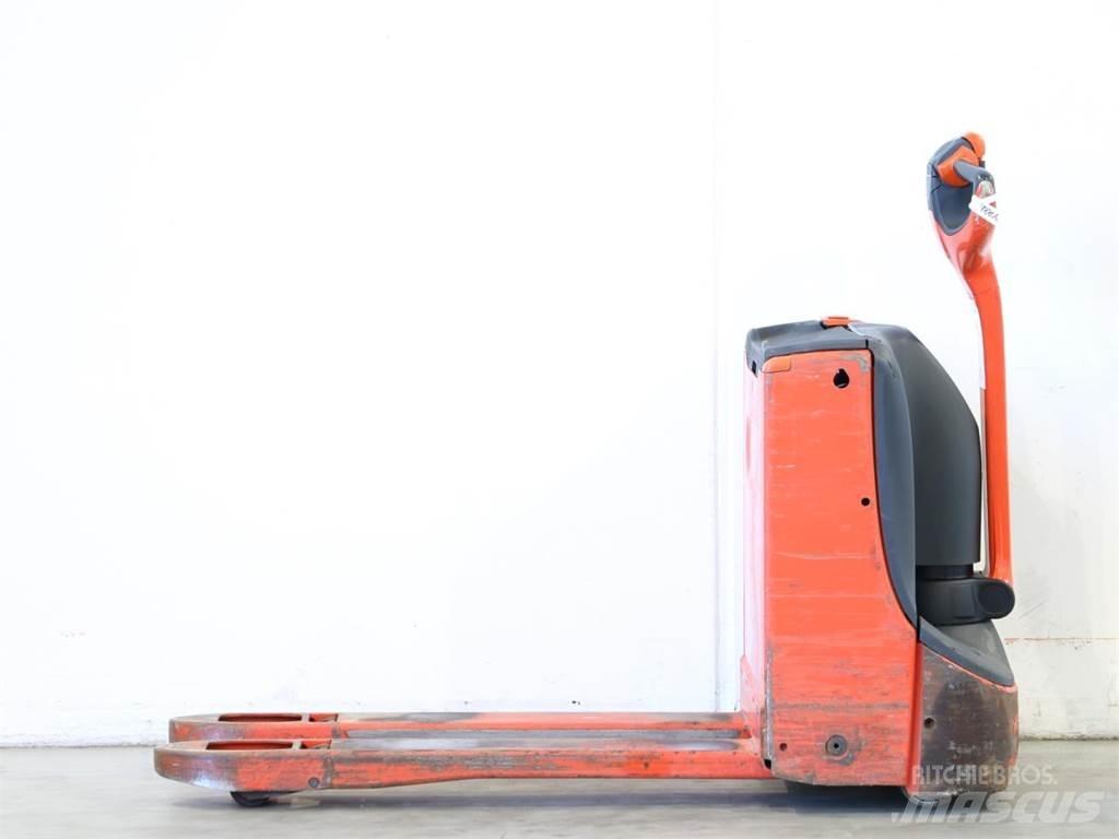 Linde T16/1152 Stapelaar meeloop