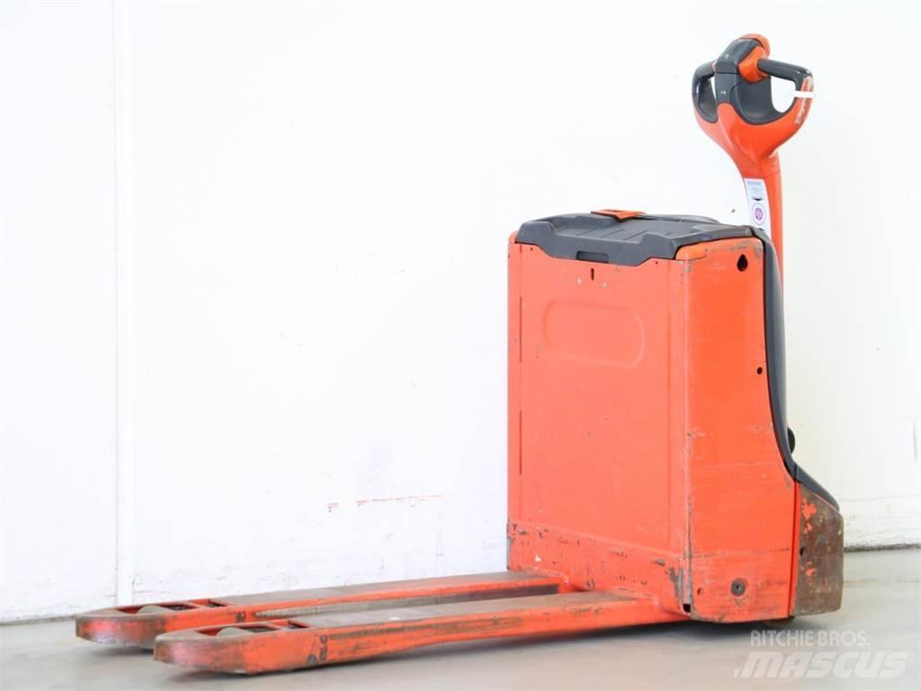Linde T16/1152 Stapelaar meeloop