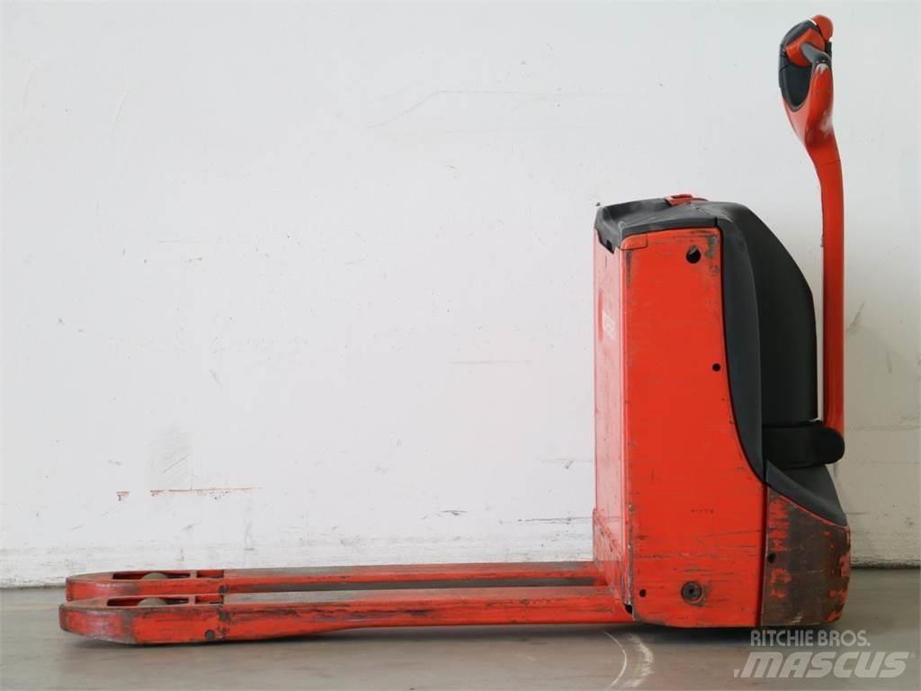Linde T16/1152 Stapelaar meeloop