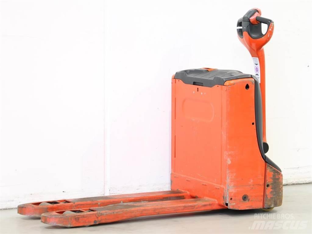 Linde T16/1152 Stapelaar meeloop