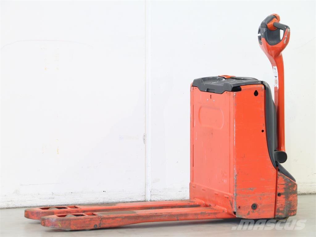 Linde T16/1152 Stapelaar meeloop