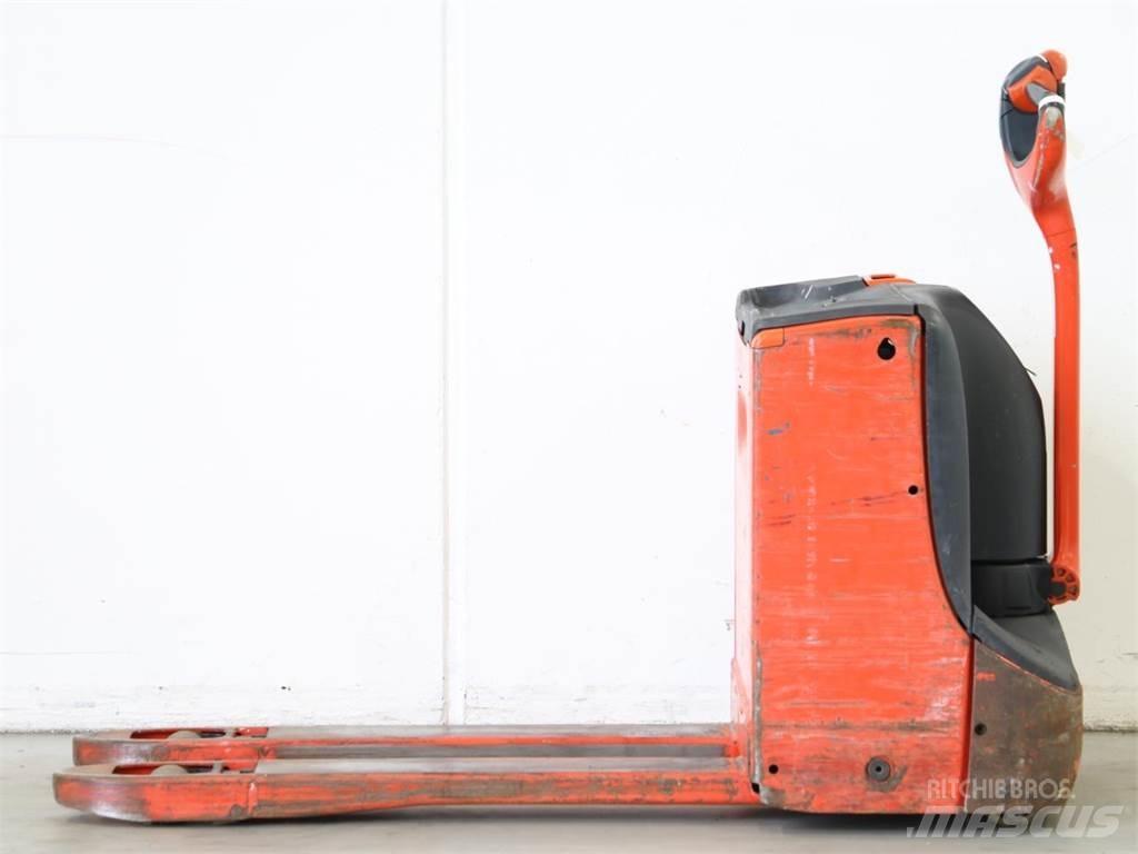 Linde T16/1152 Stapelaar meeloop