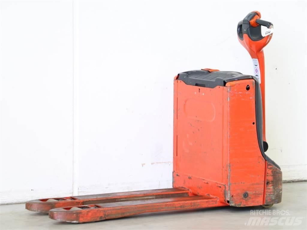 Linde T16/1152 Stapelaar meeloop