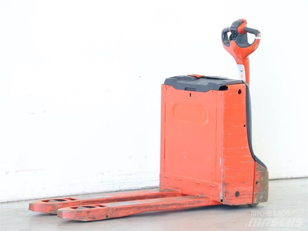Linde T16/1152 Stapelaar meeloop