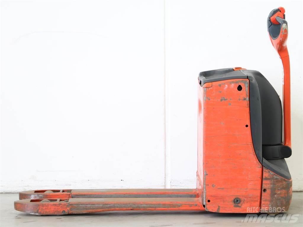 Linde T16/1152 Stapelaar meeloop