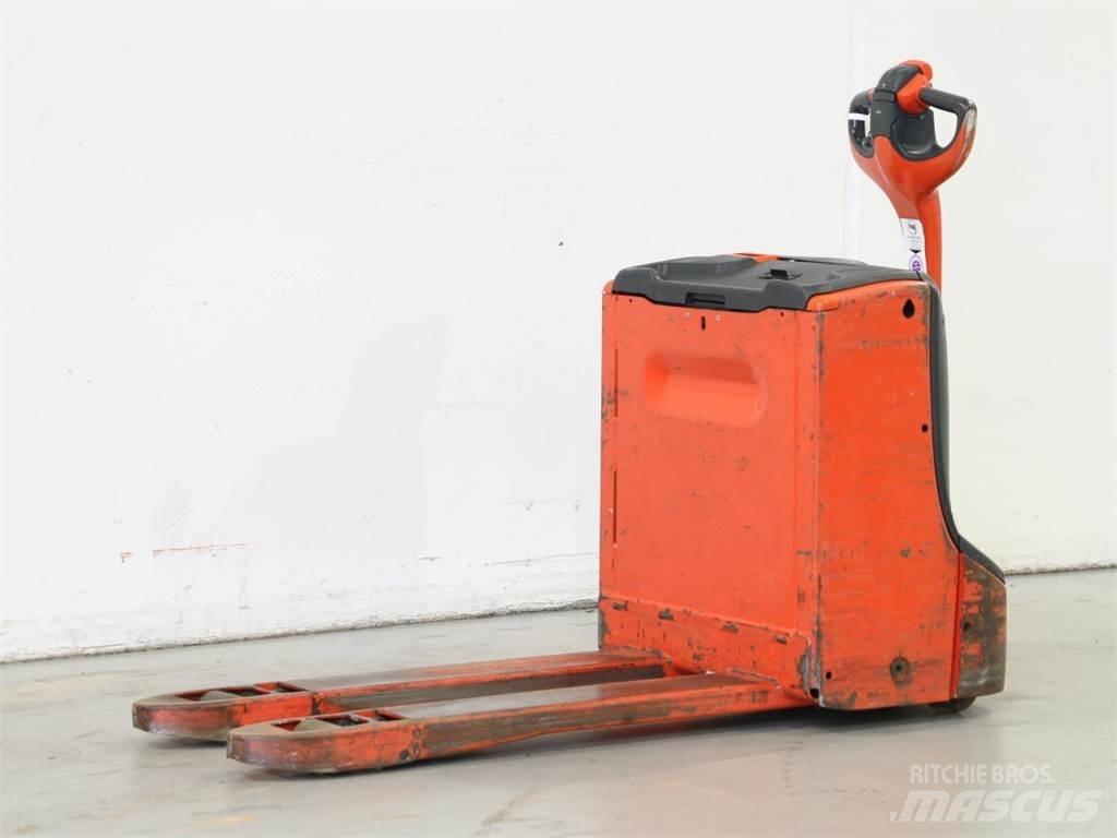 Linde T16/1152 Stapelaar meeloop