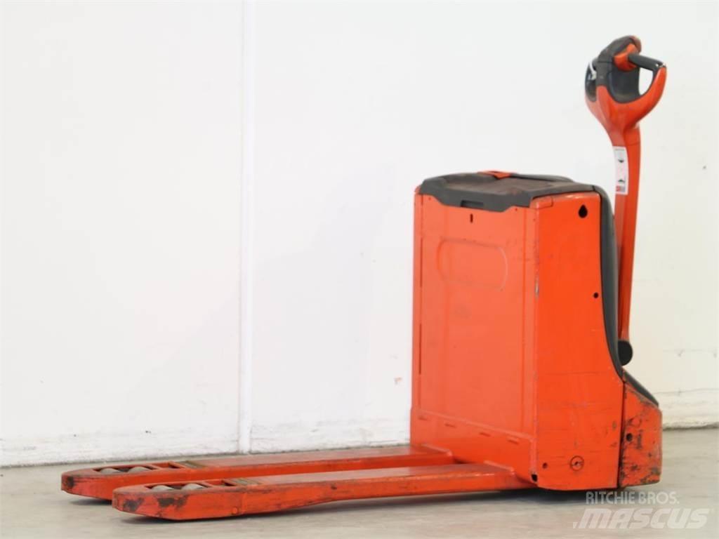 Linde T16/1152 Stapelaar meeloop